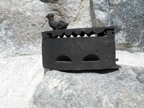 Fer � repasser 15 La Clayette (71)