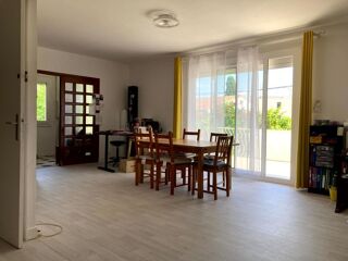  Maison � vendre 9 pi�ces 208 m�