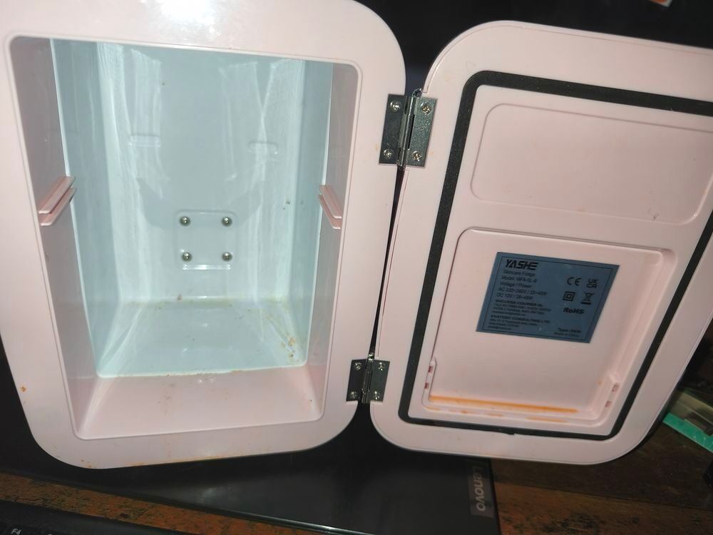 Mini refrigerateur de chambre ROSE 4 litres Electroménager