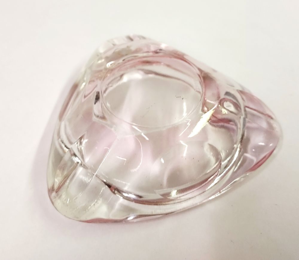 Beau cendrier verre teint&eacute; rose Décoration