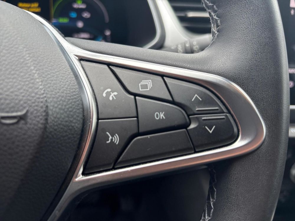 Captur E-Tech full hybrid 145 Techno fast track 2023 occasion 91300 Massy