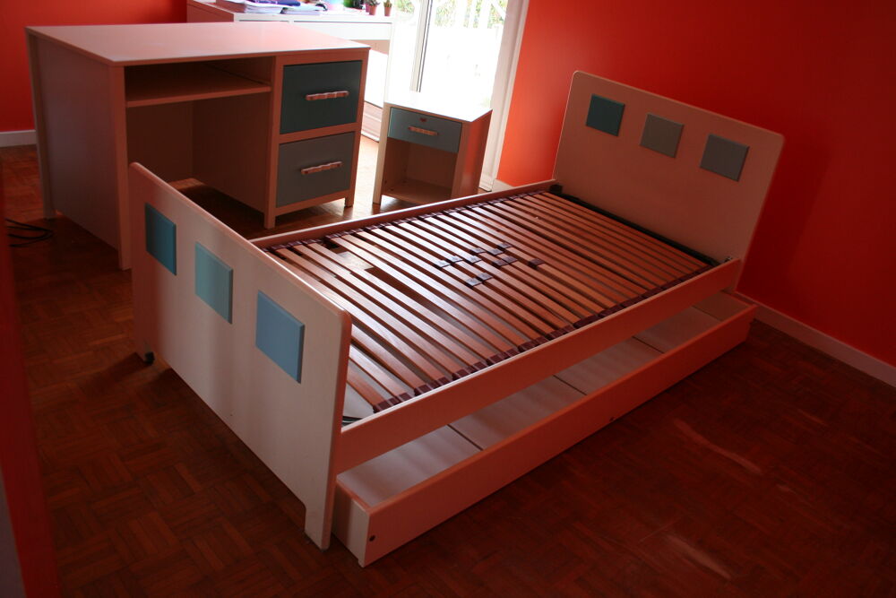 LIT/TABLE de CHEVET/BUREAU Mobilier enfants