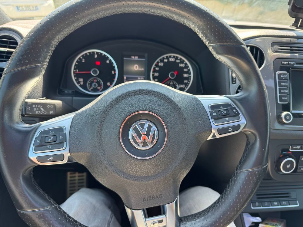 Tiguan 2.0 TDI 140 FAP R-Line 2013 occasion 84310 Mori&egrave;res-l&egrave;s-Avignon