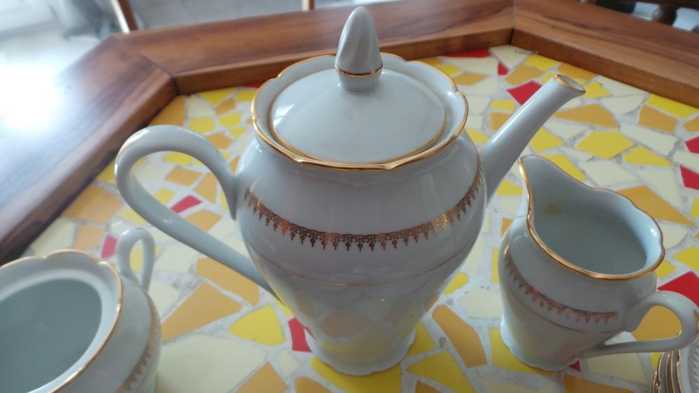 Ancien service &agrave; caf&eacute; - Tr&egrave;s bon &eacute;tat
Décoration