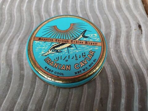 Ancienne Boite Publicitaire Caviar Iranian
25 Loches (37)