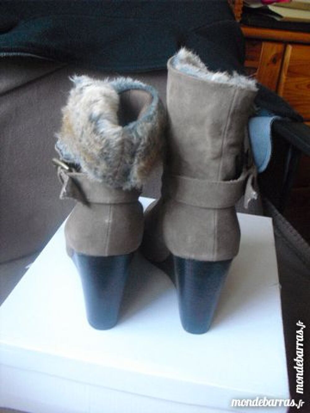 BOOTS compens&eacute;es TAUPE fourrure NEUVE TAILLE 38 Chaussures