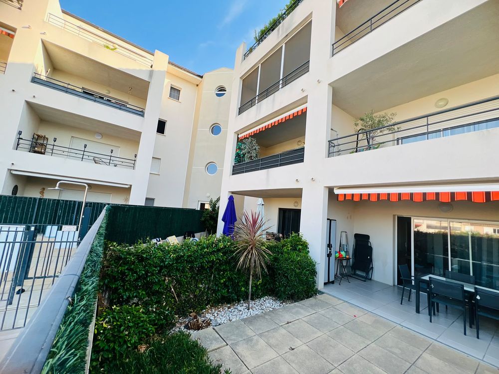   T2 avec grande terrasse , piscine et parking privé  Languedoc-Roussillon, Valras-Plage (34350)