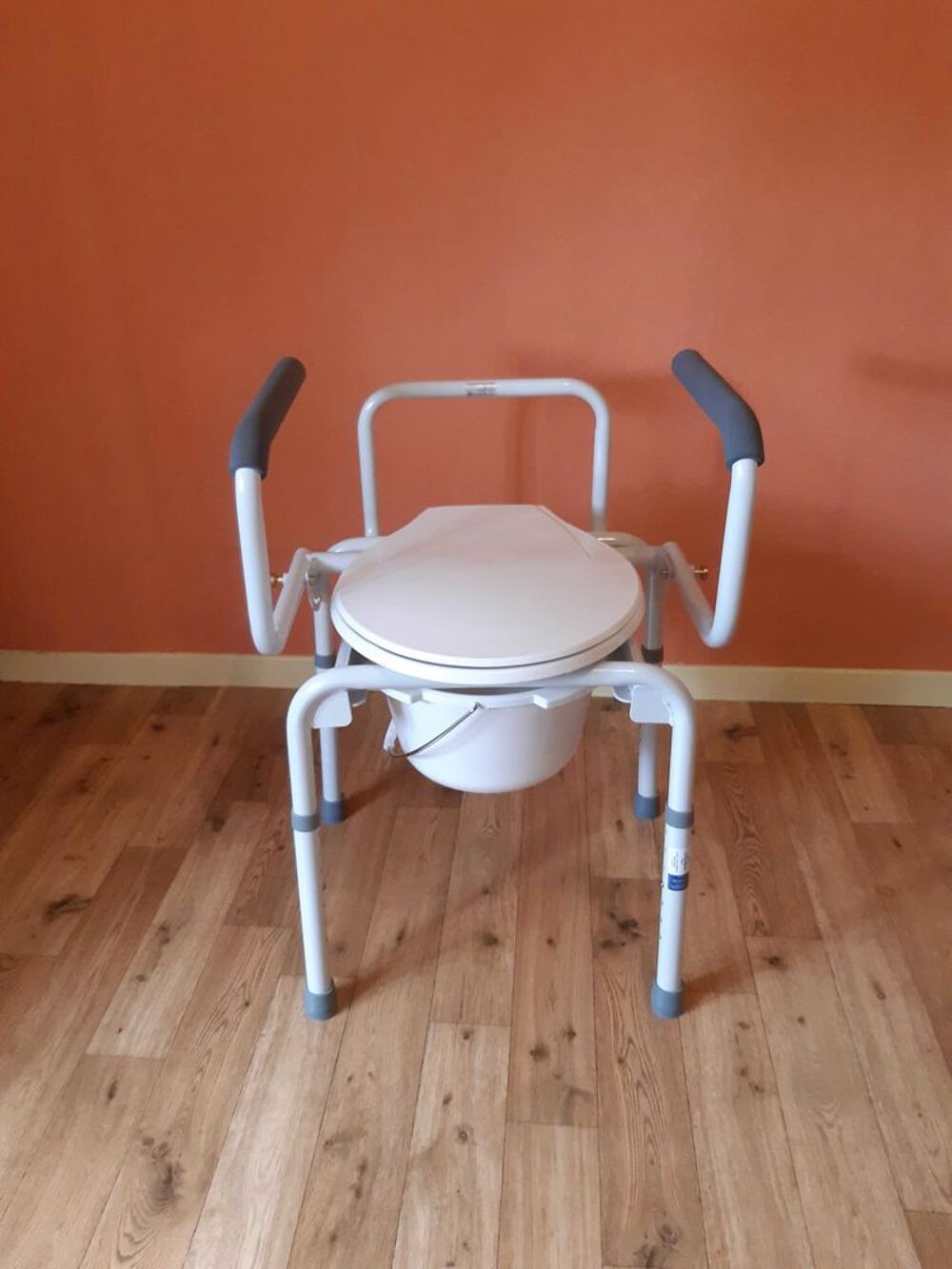 Rehausseur de toilette Meubles