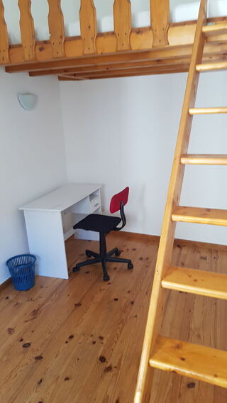  Appartement à louer 3 pièces 42 m²