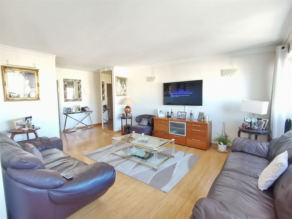 Vente Appartement Bas Belleville appartement familial avec une vue dégagée Paris 19