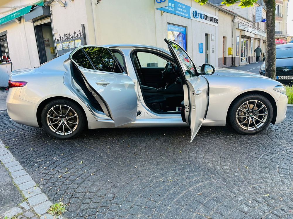 Giulia 2.2 136 ch AT8 Edizione 2019 occasion 78800 Houilles
