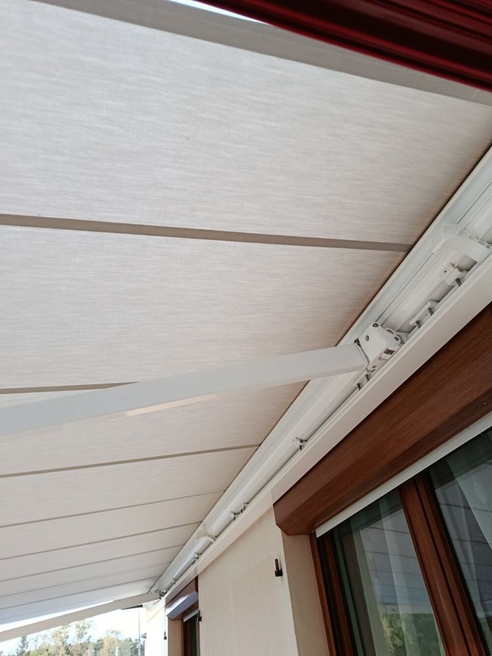 STORE BANNE COFFRE MOTORIS&Eacute; L5560X3000mm NEUF + LAMBREQUIN Jardin