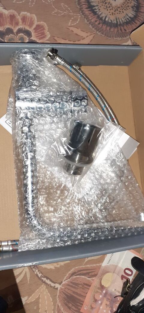 Un robinet de cuisine Livarno orientable neuf avec emballage 24 La Valette-du-Var (83)