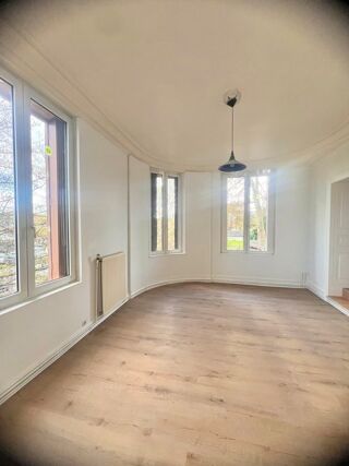  Appartement à louer 2 pièces 69 m² Issenheim