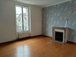  Maison à louer 6 pièces 120 m² Jâlons