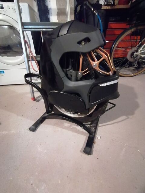 Gyroroue kingsong s18 1500 Darney (88)