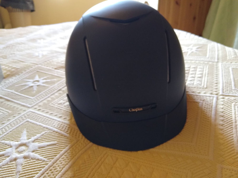 Casque et bottes &eacute;quitation enfant Sports