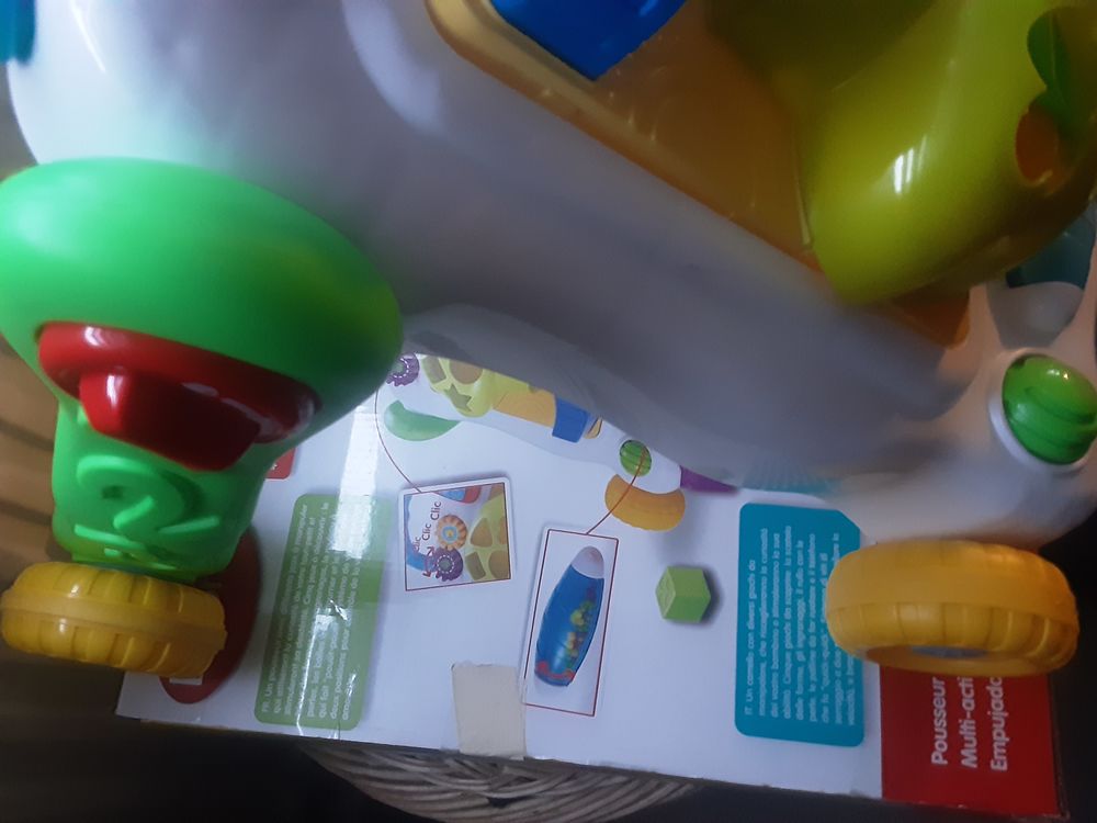 POUSSEUR MULTI-ACTIVIT&Eacute;S BLOOMY NEUF **DU MAGASIN LA GRANDE Jeux / jouets