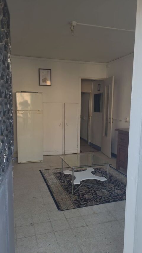   APPARTEMENT MEUBL� LUMINEUX ? 43 m� - direct propri�taire Appartement - 3 pi�ce(s) - 43 m�