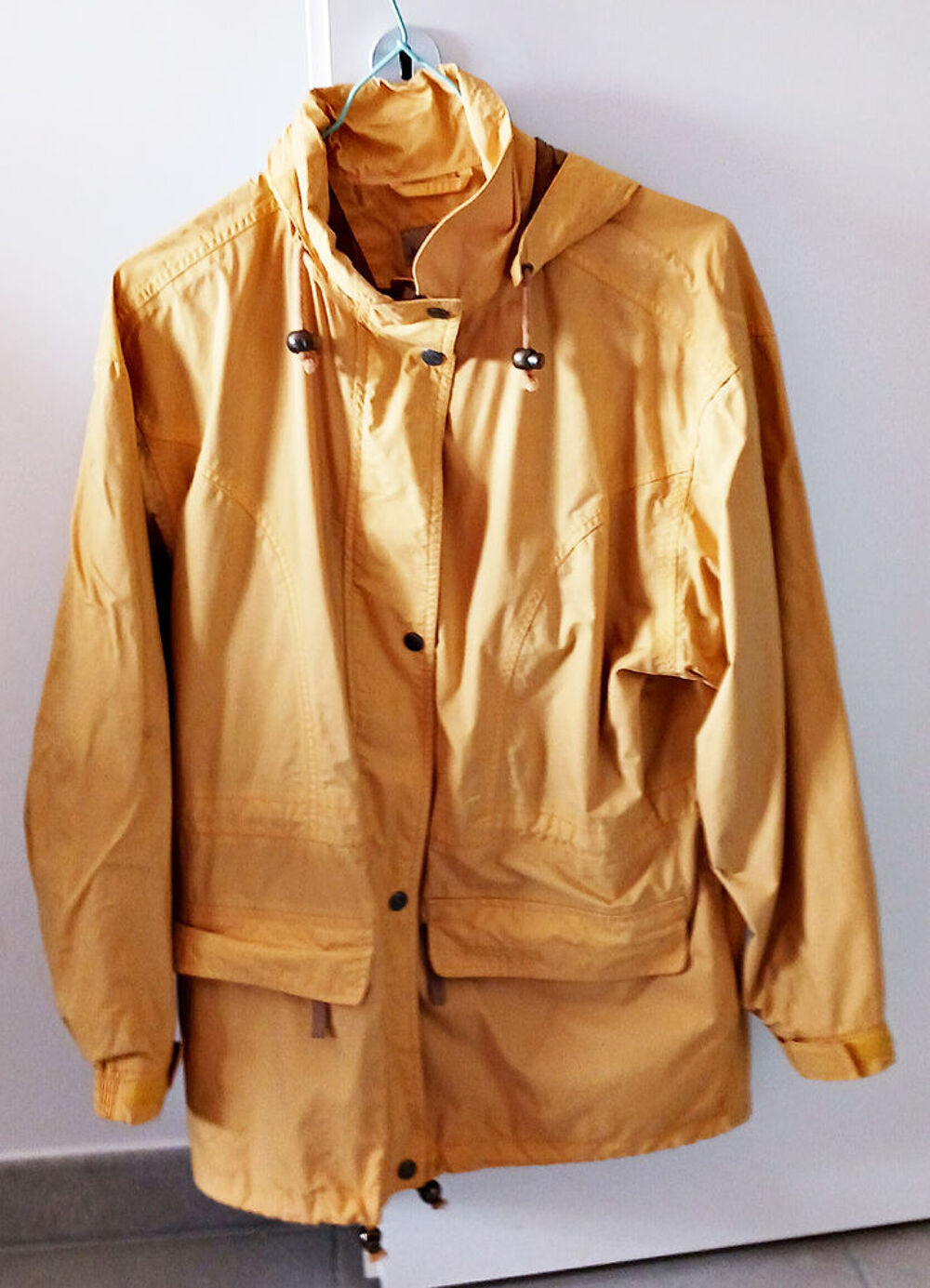 Veste coupe vent-pluie neuve Vtements
