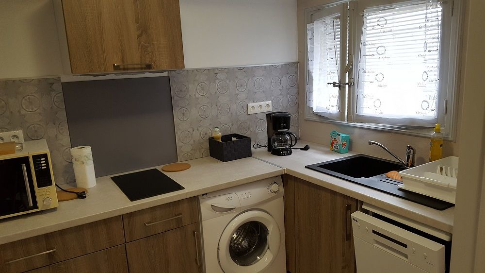   appartement meublé indépendant 35 m² .80 EUROS LA NUIT. Aquitaine, Saint-Palais (64120)