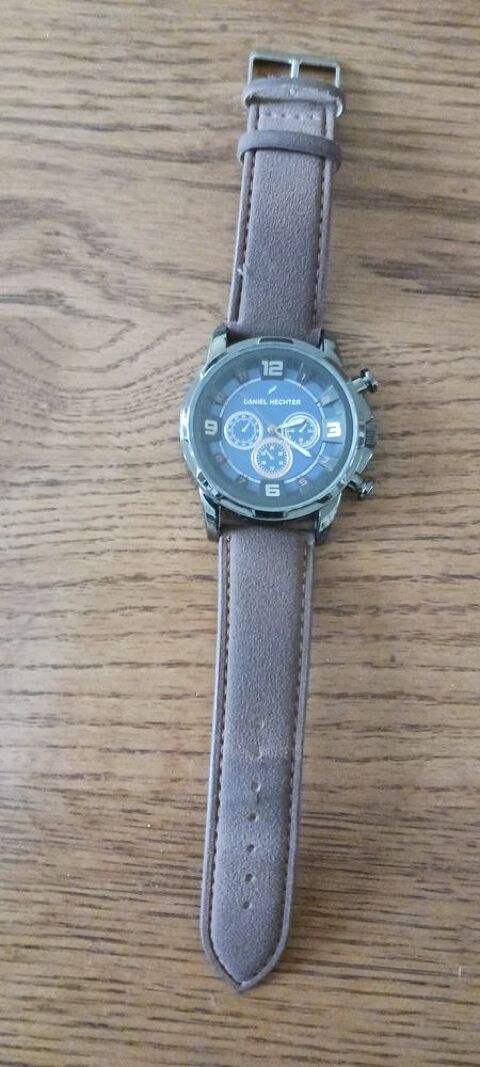 MONTRE DANIEL HECHTER CE. 5 Fr�vent (62)