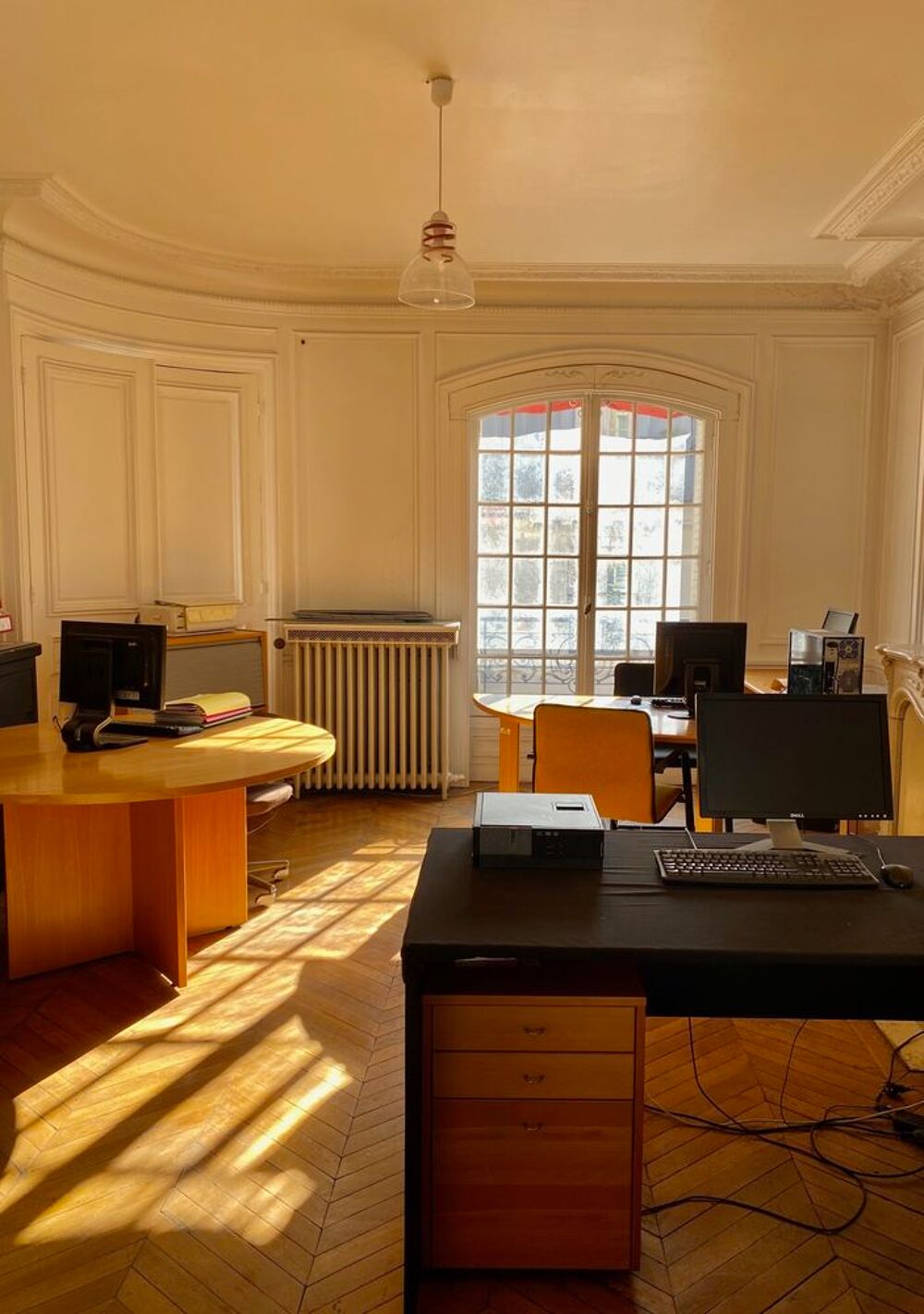   PARIS 8e ? CHAMPS-ÉLYSÉES ? BUREAUX DE 12 À 30 m² Paris 8