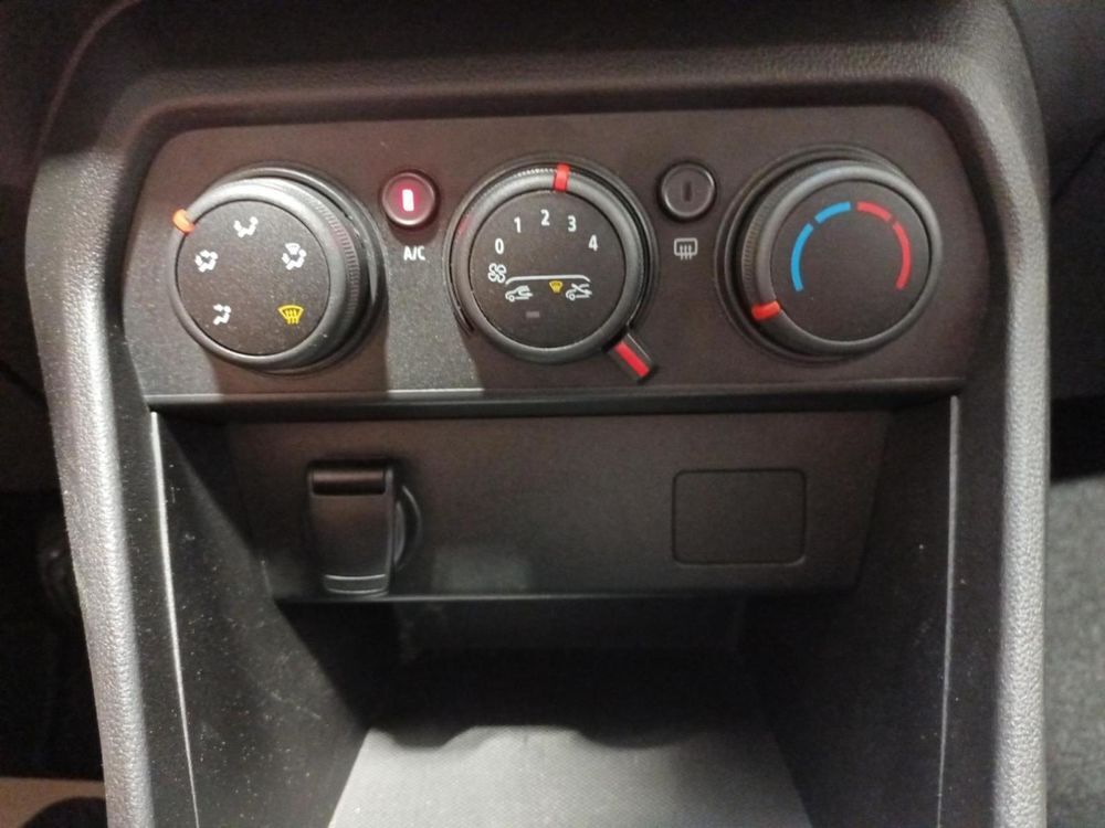 Sandero TCe 90 - 22 Stepway Confort 2022 occasion 08000 Charleville-M&eacute;zi&egrave;res