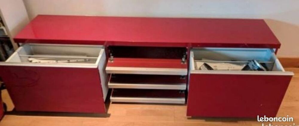 Meuble TV BESTA BURS IKEA rouge laqu&eacute; tr&egrave;s bon &eacute;tat Meubles