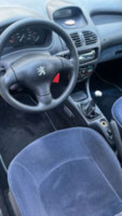 206 1.4i 1998 occasion 33240 Saint-Laurent-d'Arce