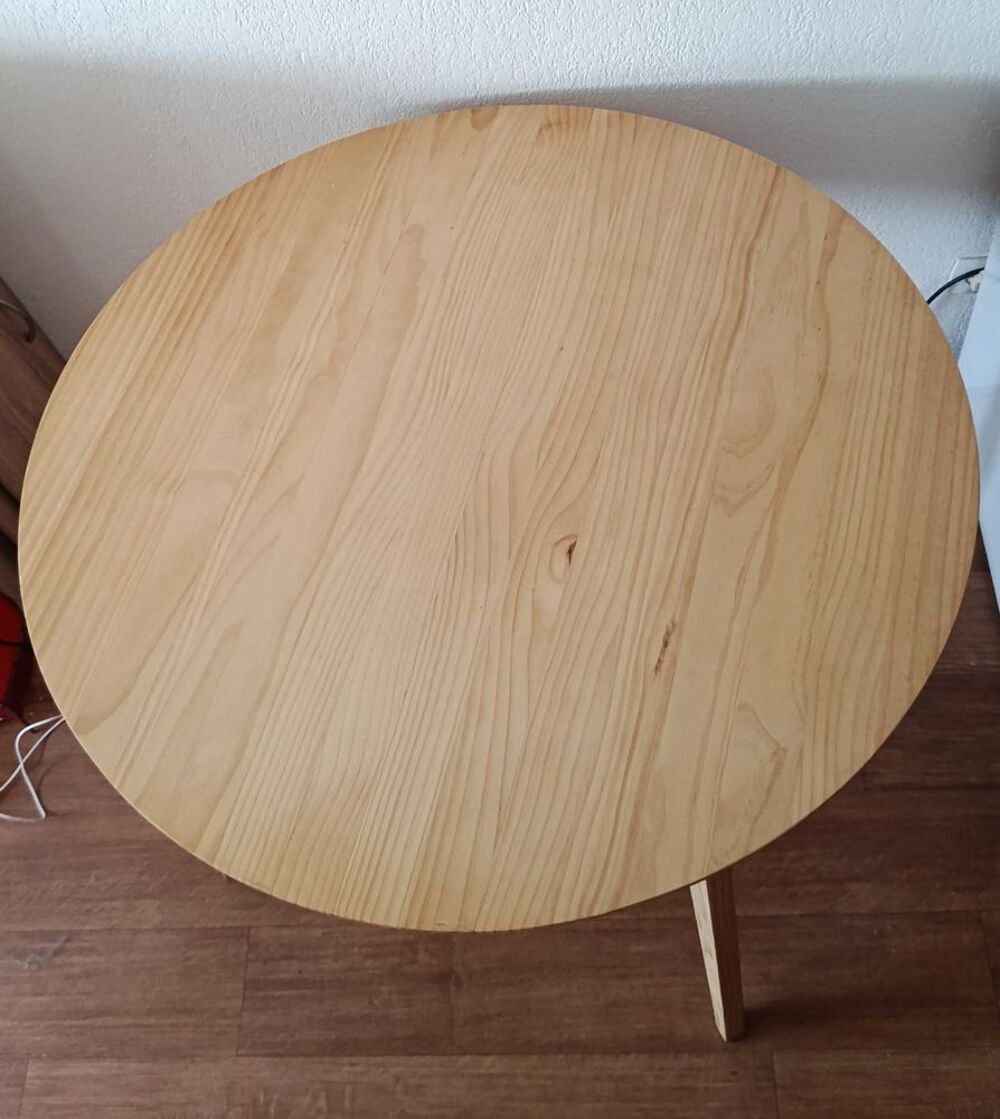 jolie table en bois Meubles