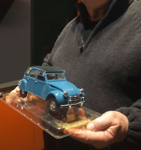 belle miniature Citro�n 2CV au 1/17e
27.5 Mirecourt (88)