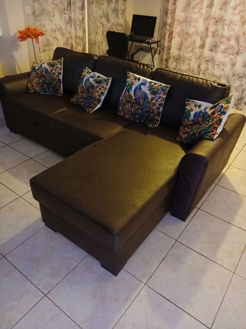 Canap&eacute; d angle convertible r&eacute;versible Meubles