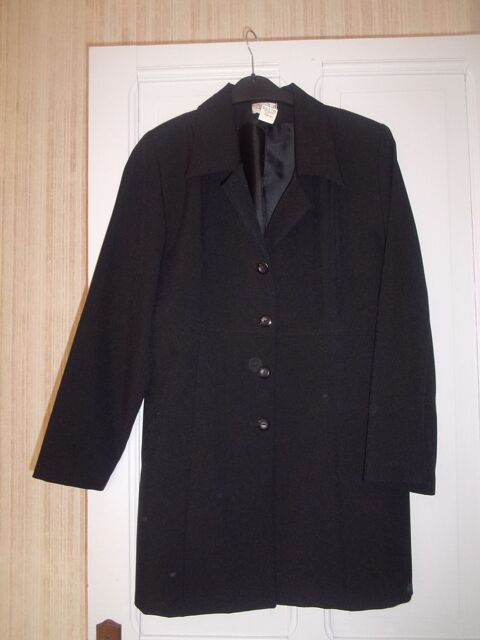 Veste noire, taille 48 8 Lourdes (65)
