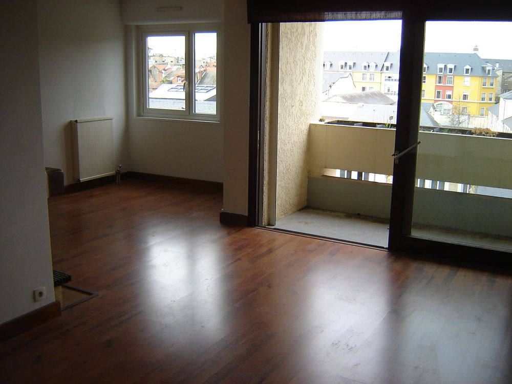 Location Appartement T4 (2ch) Tarbes Centre 4è ét : 93 M2 + grand garage au RDC Tarbes