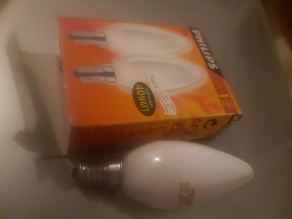 1 ampoule soft 40w Philips neuve Bricolage