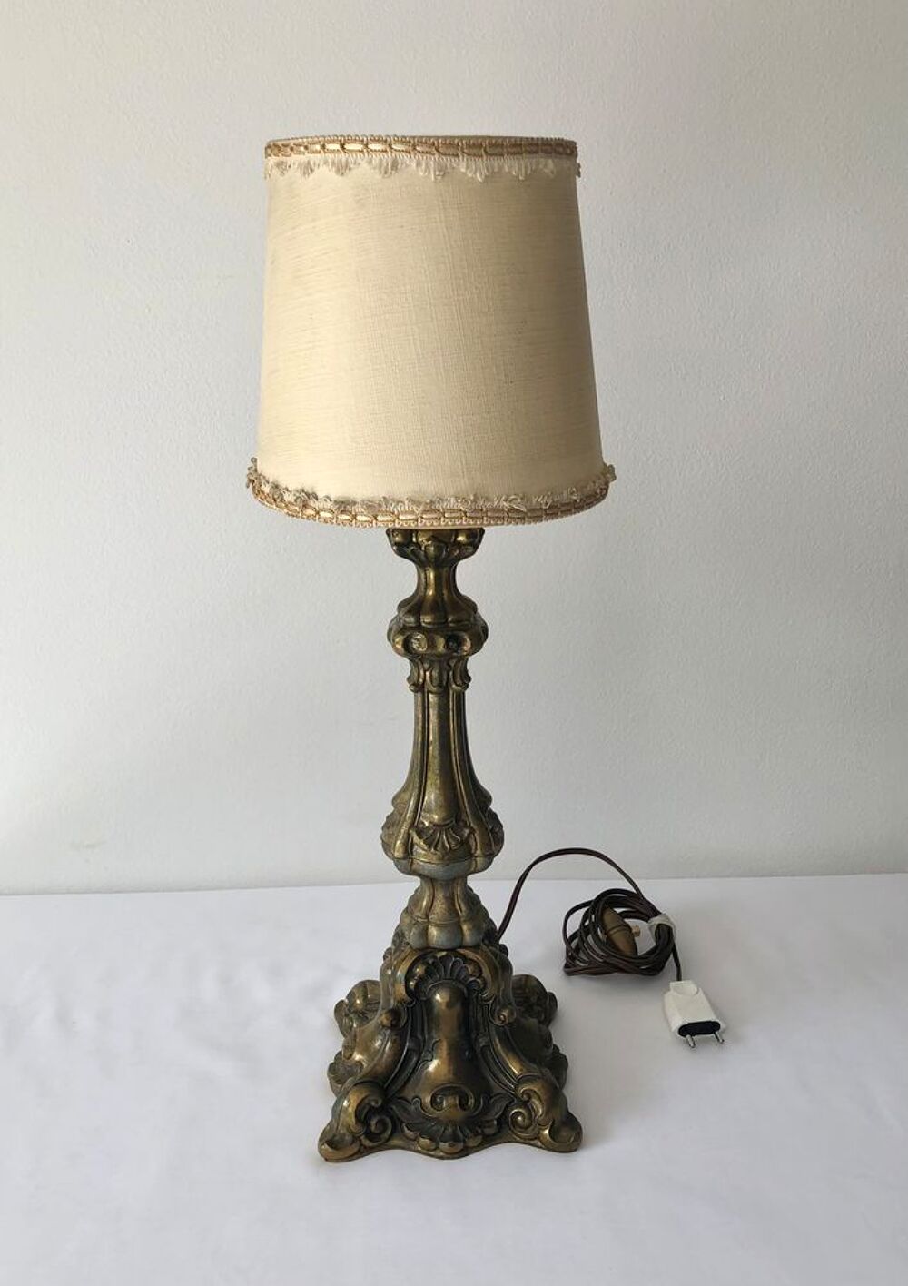 Lampe ancienne en laiton hauteur 54 cm Décoration