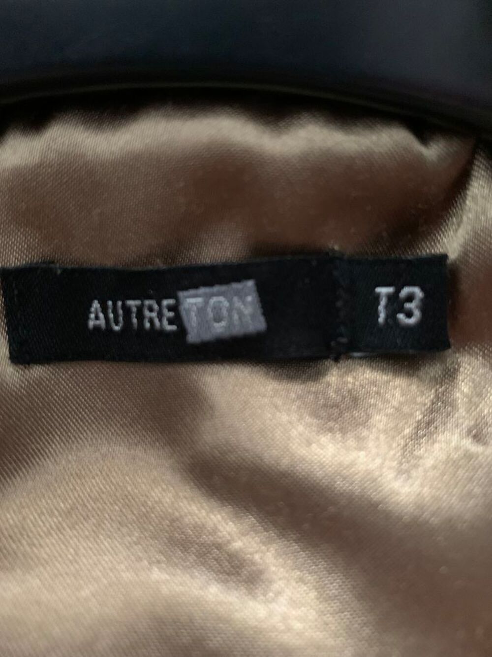 Blouson femme avec capuche " Autre ton " V�tements