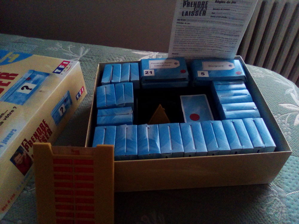Jeu de soci&eacute;t&eacute; A prendre ou &agrave; laisser jeu tv Jeux / jouets