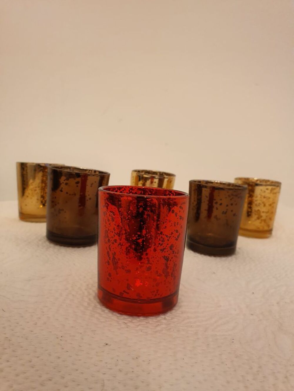 Support+m&eacute;tal+avec+6+bougeoirs+en+verre Décoration