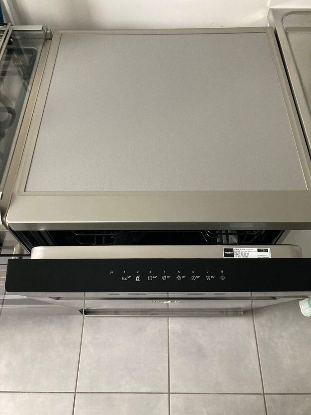 Lave vaisselle inox pose libre Whirlpool Electroménager