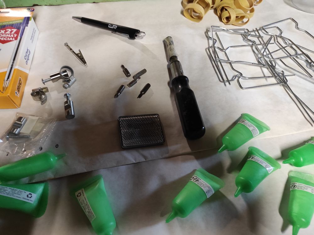  balance pour le POIDS lunette s&eacute;curit&eacute; lot &eacute;lastique piquet 