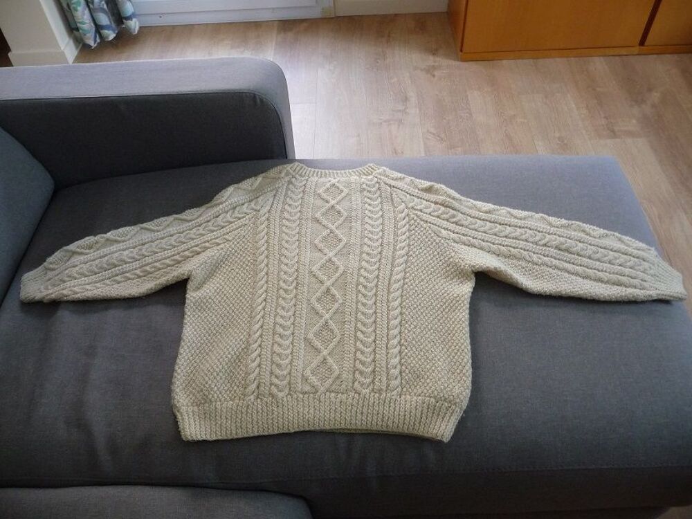 Pull irlandais en laine enti&egrave;rement r&eacute;alis&eacute; main Vêtements