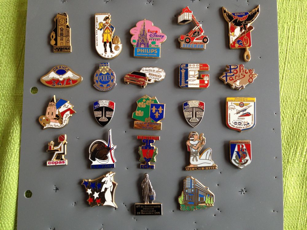 Pin's Arthus Bertrand 