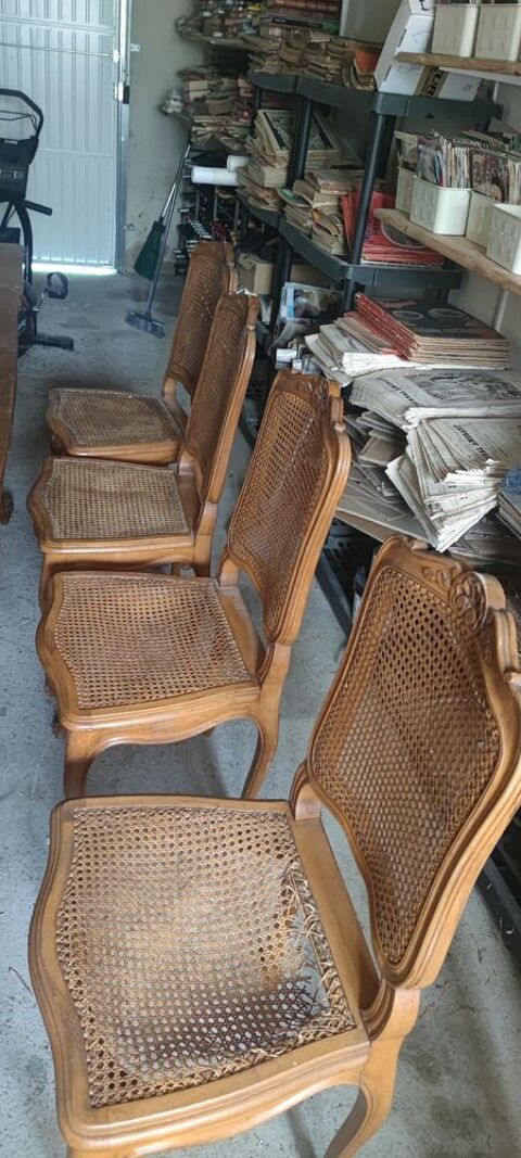 Table + 2 rallonges + 4 chaises Régence hêtre massif 370 Carpentras (84)