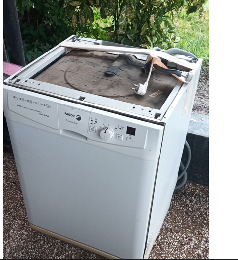 machine a laver la vaisselle l 0 Vigoulet-Auzil (31)