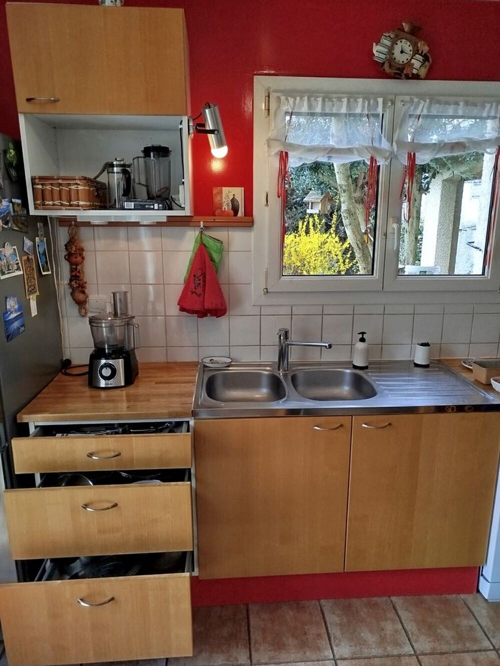 Cuisine &eacute;l&eacute;ments lave vaisselle table cuisson hotte libre 5 Meubles
