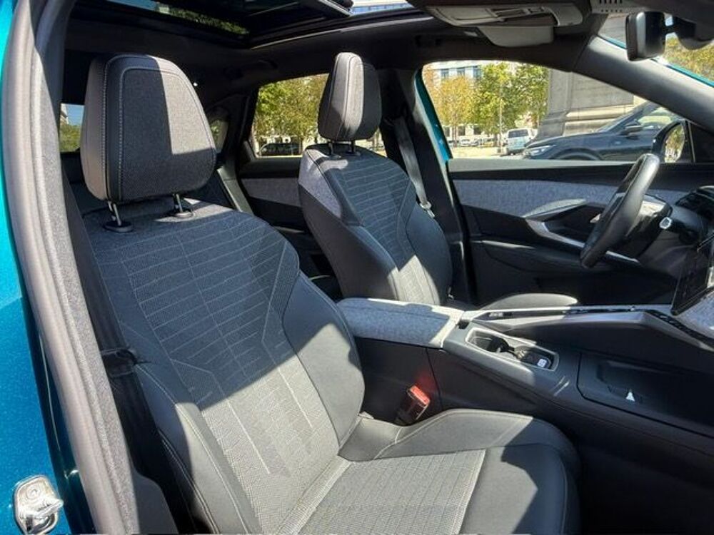 3008 PEUGEOT III 1.2 HYBRID 136 ALLURE E-DCS6 2024 occasion 75015 Paris