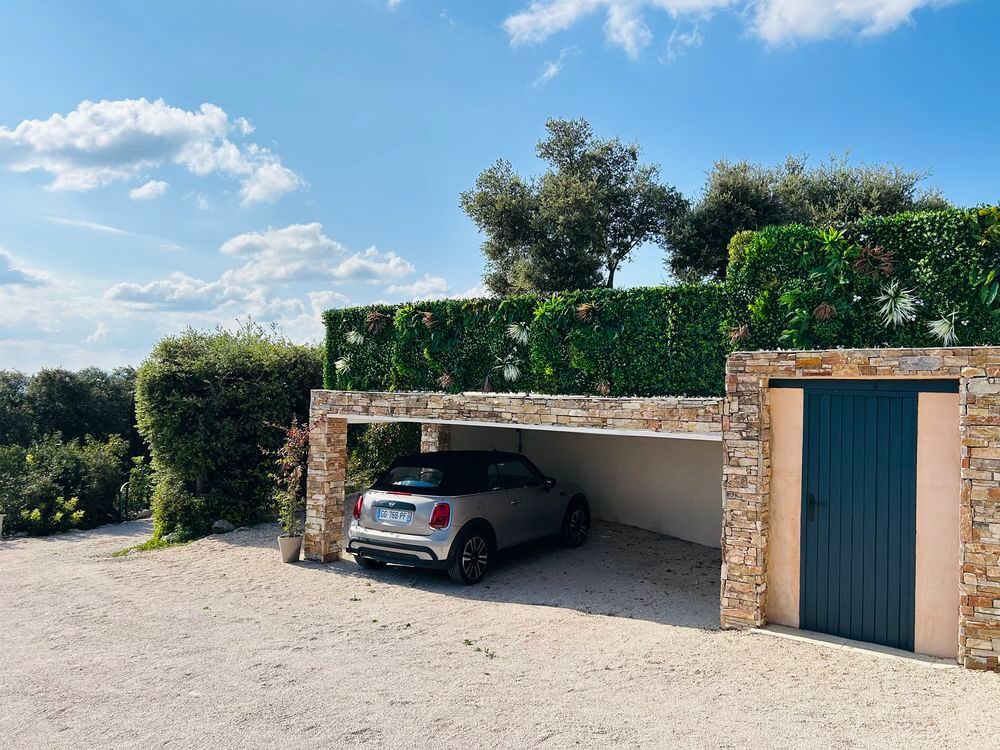 � vendre  Villa Saint-Julien (83560)