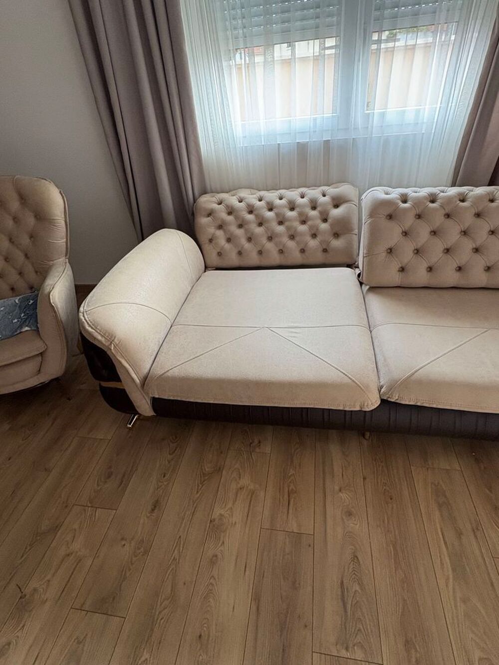 canap&eacute; avec 1 fauteuil Meubles